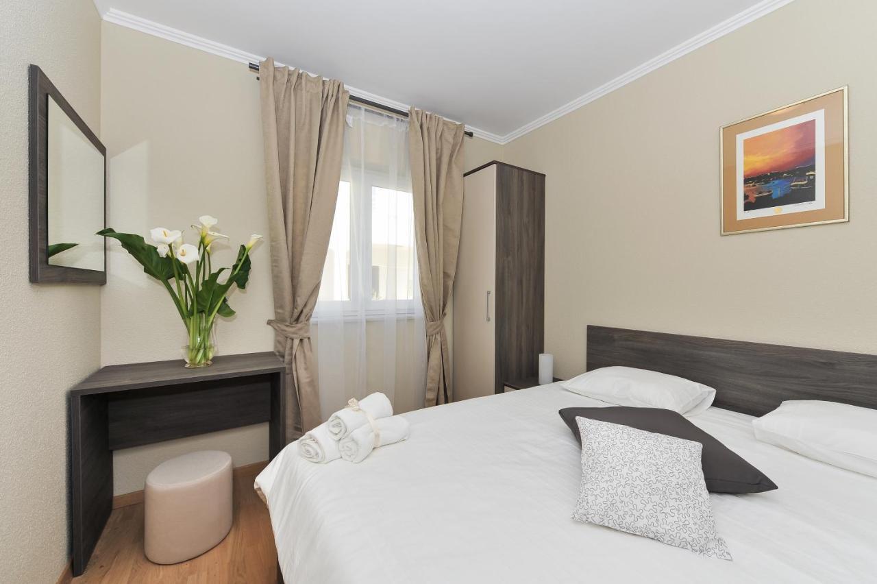 Apartmani Peric 1 Meka Draga Оброваць Екстер'єр фото