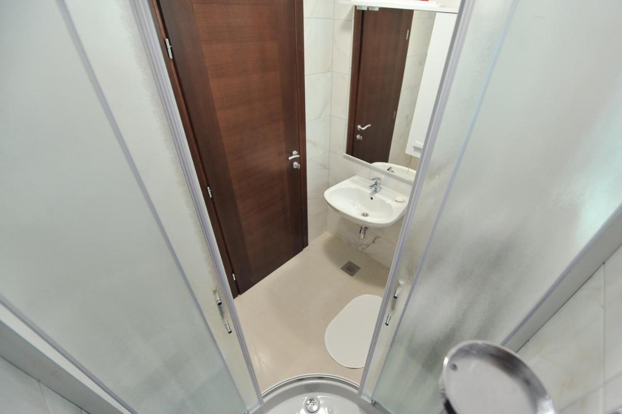 Apartmani Peric 1 Meka Draga Оброваць Екстер'єр фото