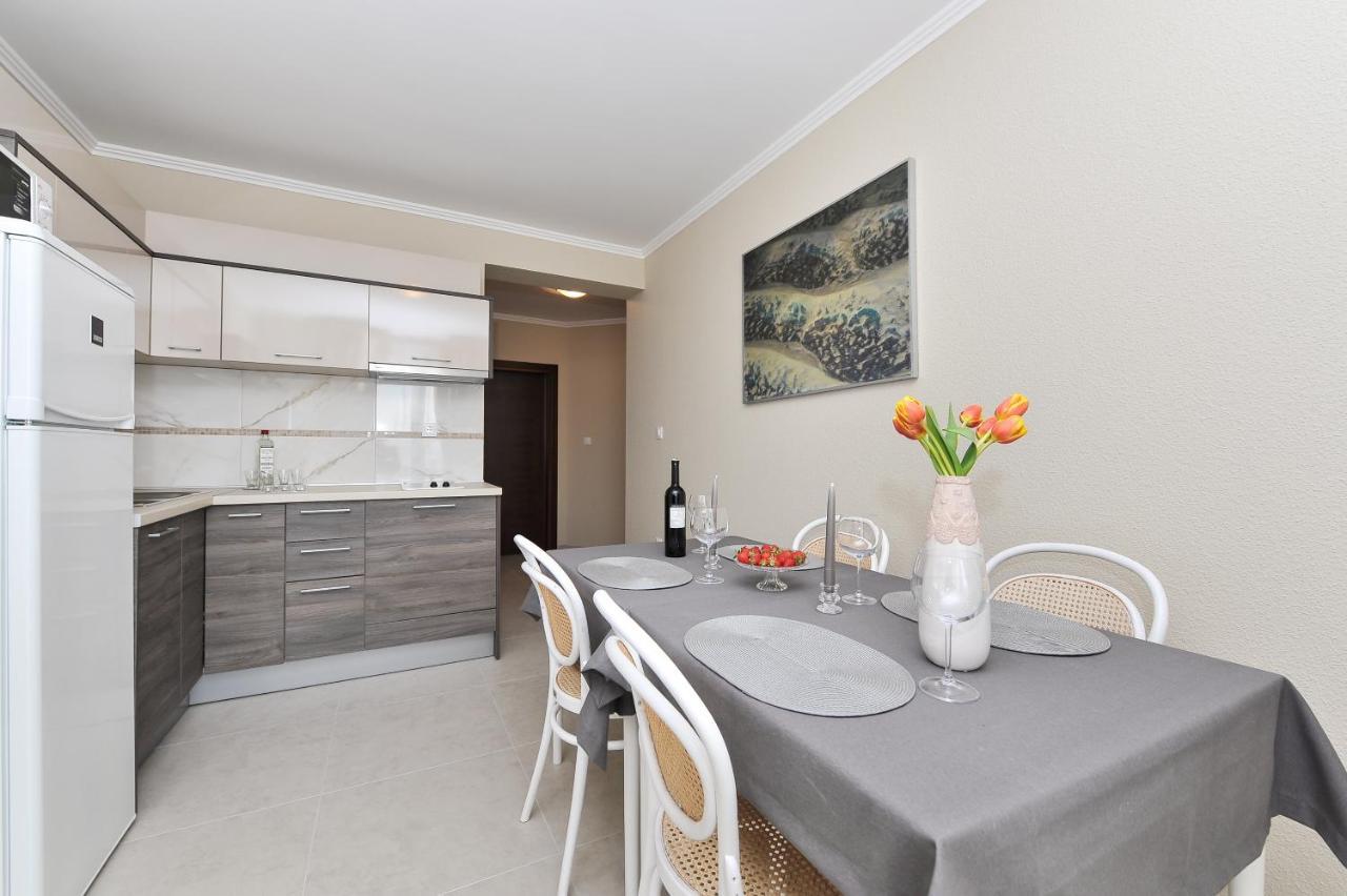 Apartmani Peric 1 Meka Draga Оброваць Екстер'єр фото
