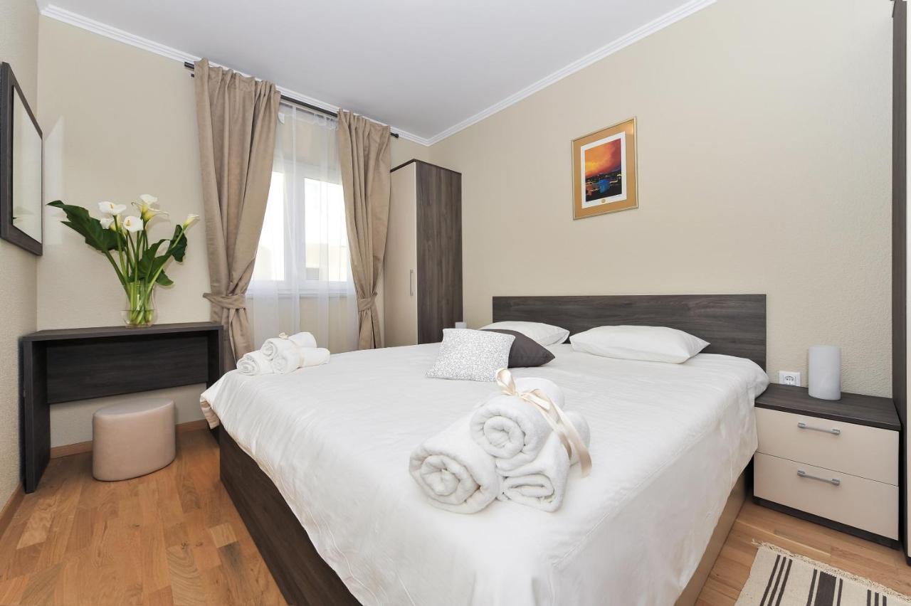 Apartmani Peric 1 Meka Draga Оброваць Екстер'єр фото